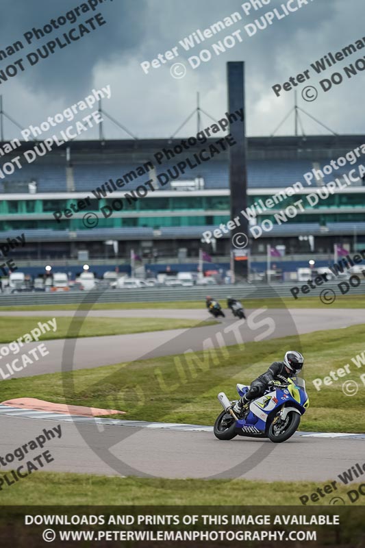 Rockingham no limits trackday;enduro digital images;event digital images;eventdigitalimages;no limits trackdays;peter wileman photography;racing digital images;rockingham raceway northamptonshire;rockingham trackday photographs;trackday digital images;trackday photos